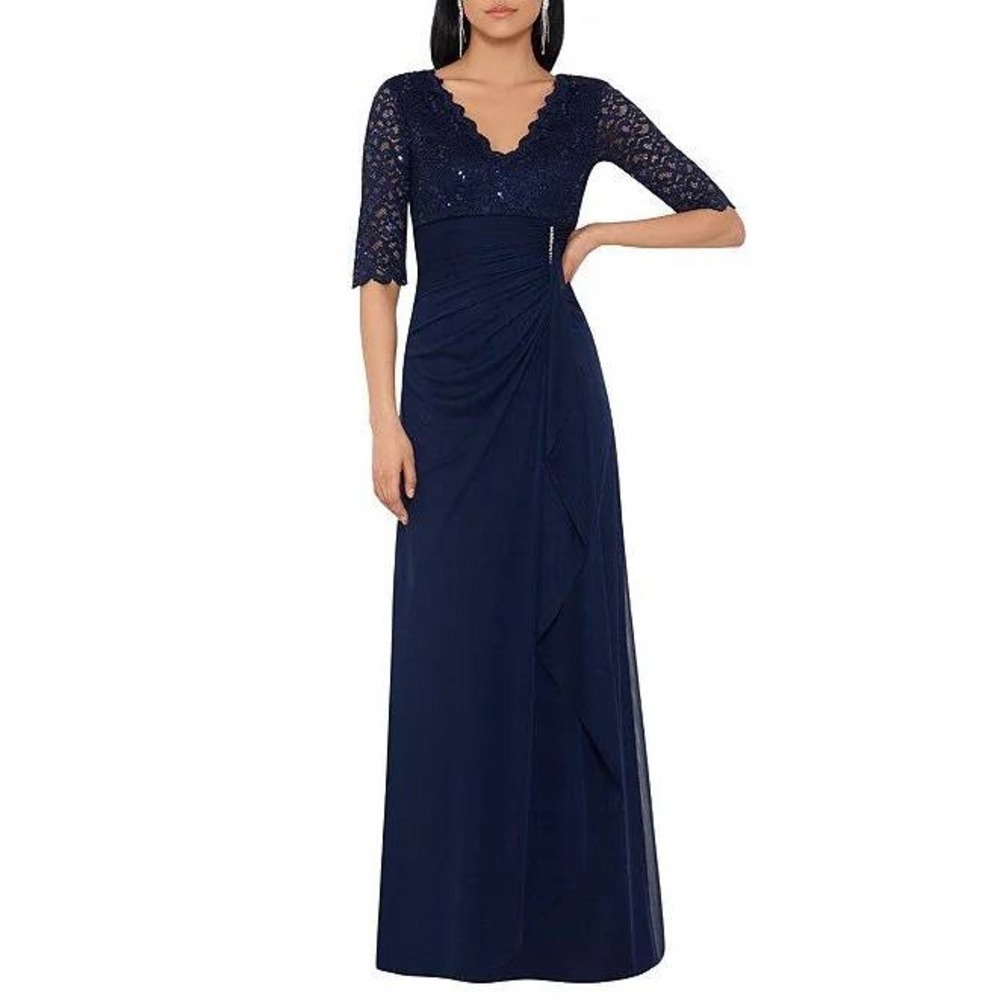 Betsy & Adam Women's Lace-Top Waterfall-Detail Gown Size 14W